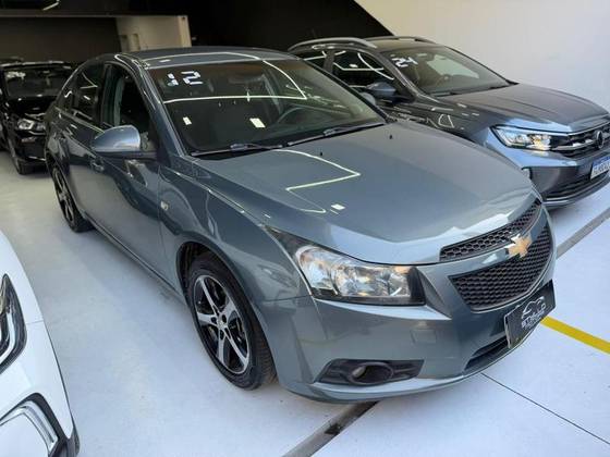 CHEVROLET CRUZE 1.8 LT 16V FLEX 4P AUTOMÁTICO CHEVROLET CRUZE 1.8 LT 16V FLEX 4P AUTOMÁTICO